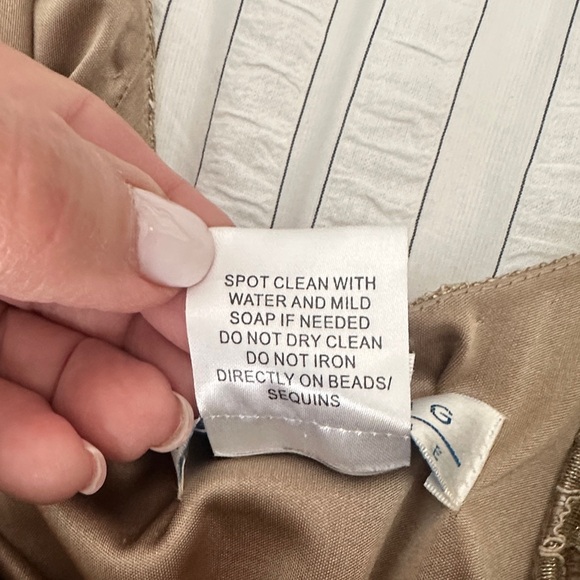 Elegant Sue Wong designer Gold Sequin Evening Dress with lace and slit up front. - Picture 7 of 8